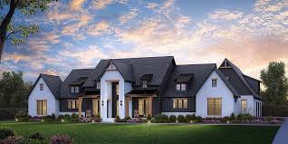 6 Bedroom Upscale Home